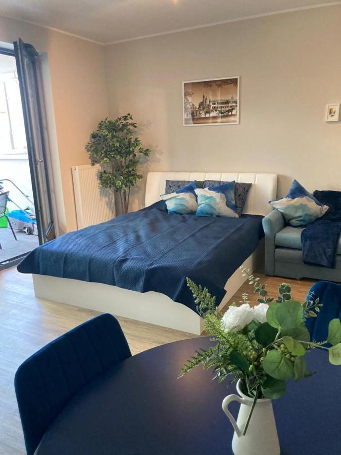 Apartamento Wislane Tarasy 2.0, Free Parking, Private Garden Cracovia Exterior foto